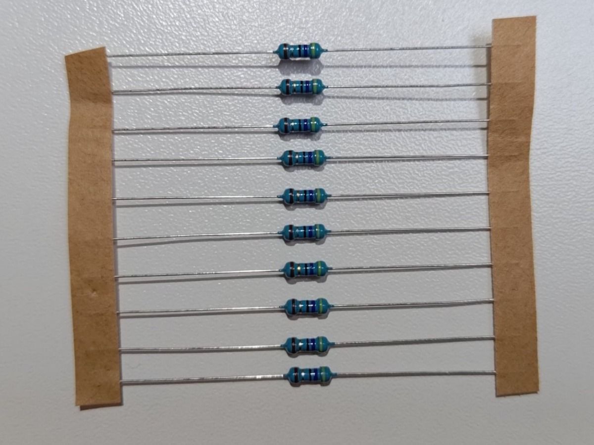 Componenti elettronici: Widerstand 47 Ohm ¼W 1% (10er Pack) – Nuovo (secondo la descrizione) da Liestal venduto da Kratzilla