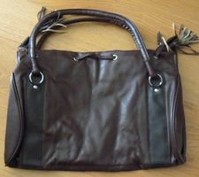 Handtasche