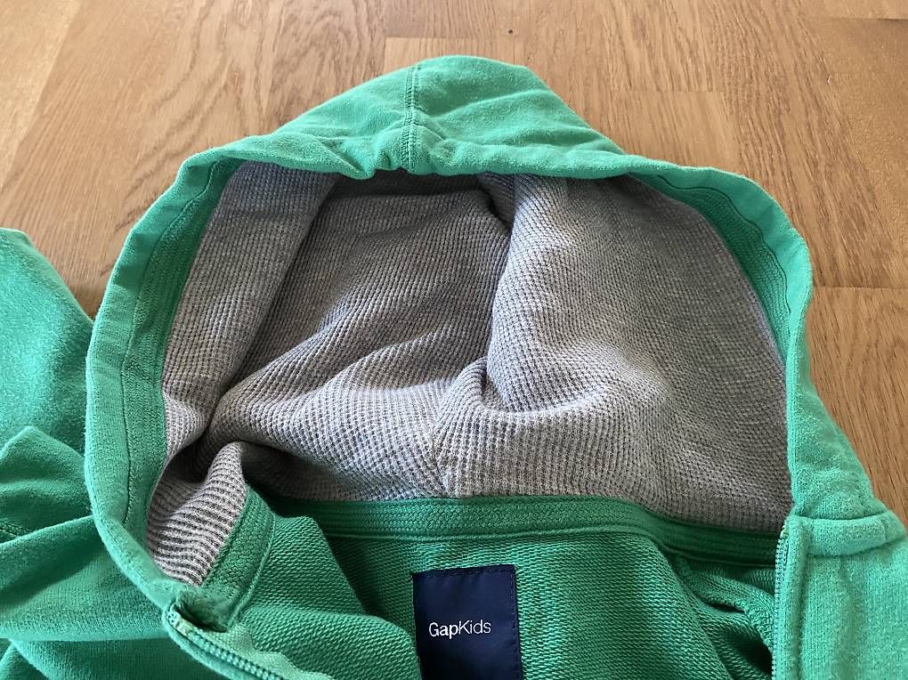 Vestes: Kinder- Trainingshose & Jacke, Gr.170 – D'occasion à Iffwil par tan_l2nr 4