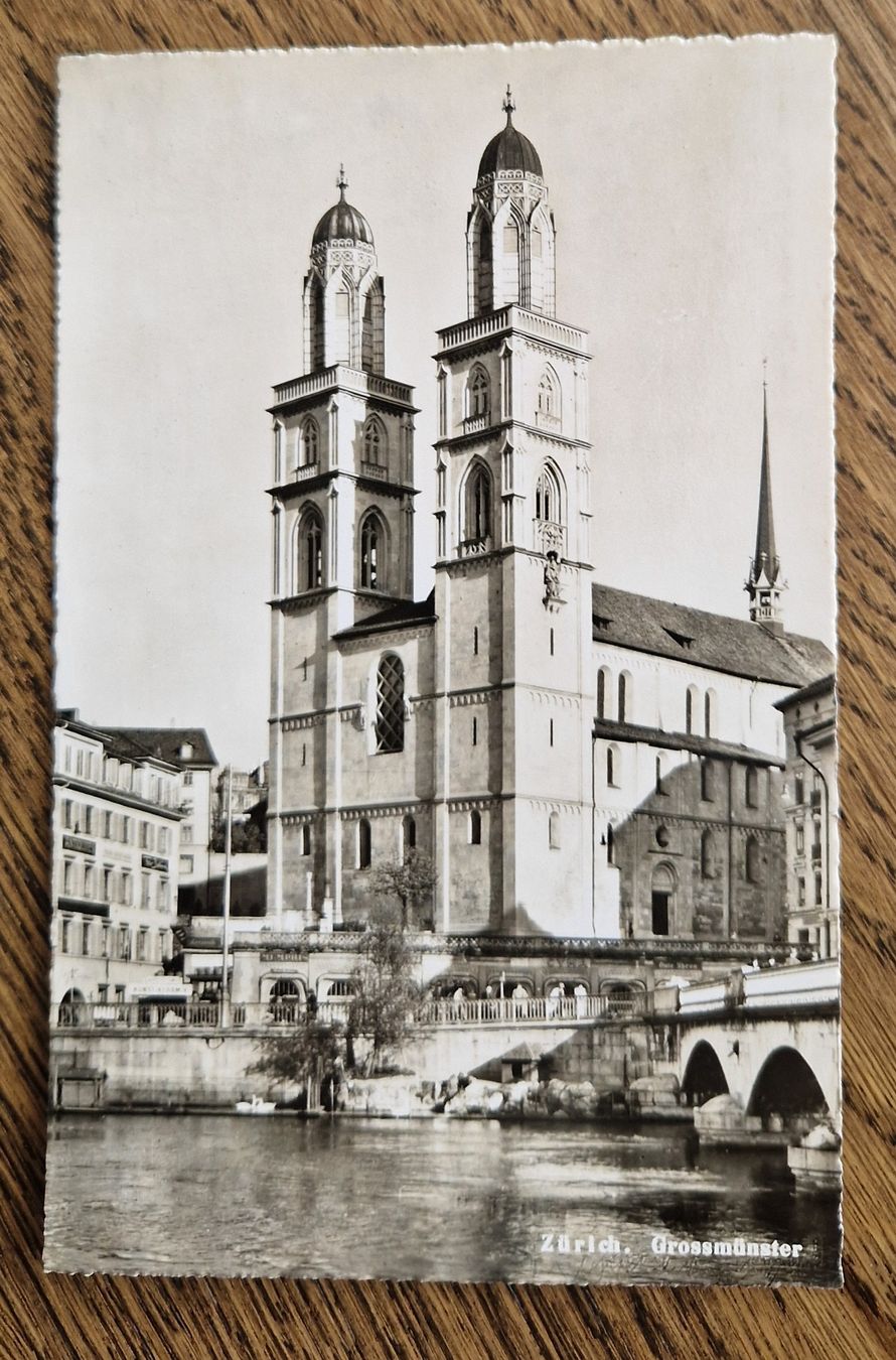 Cartoline postali: Zürich Grossmünster 1955 – Usato da Ebikon venduto da Donar50