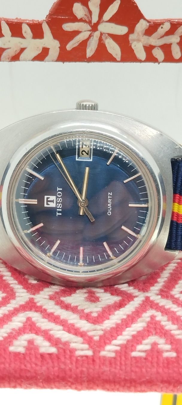 Tissot Montres: montre Tissot – D'occasion à La Chaux-de-Fonds par jac_9llg 3