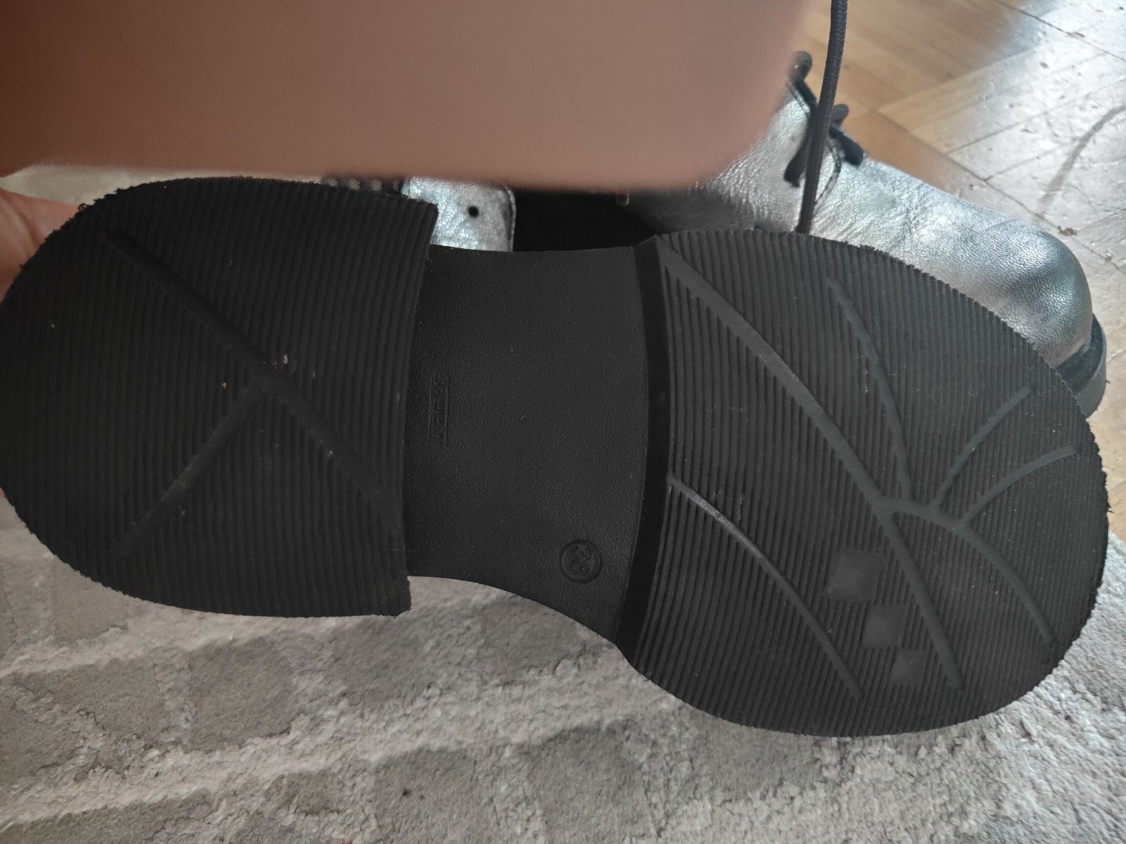 Scarpe da donna: Bottines argentées originales et confortables, taille 38 – Nuovo (secondo la descrizione) da Biel/Bienne venduto da Edi5Roli3 2