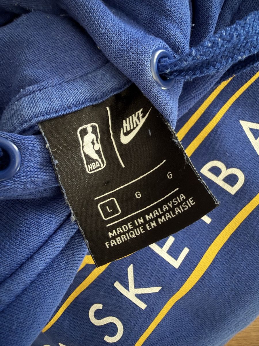 Nike Maglioni & Felpe: Hoodie Kapuzenpullover Nike L – Usato da Mur (Vully) FR venduto da seaila 1