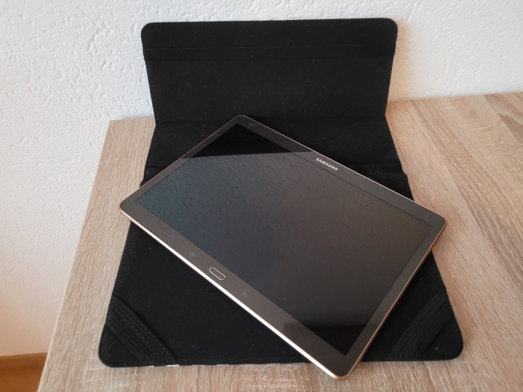 Covers & Schutzfolien: Schutzhülle  iPad - GRATIS VERSAND! – Gebraucht aus Chur von Artona0903 2