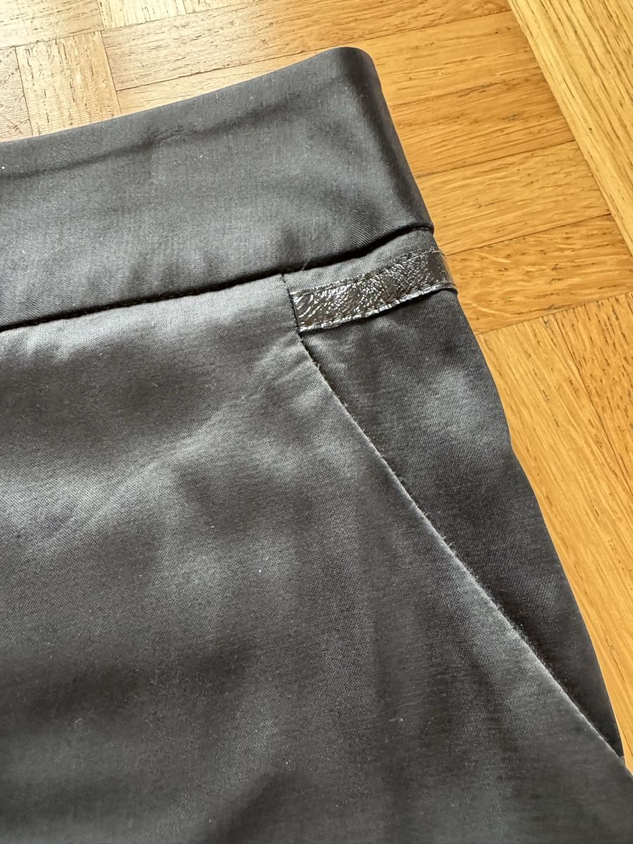 Balenciaga Pantaloni: Balenciaga Satin Pants 40EU – Usato da Fällanden venduto da emilyeheim 3