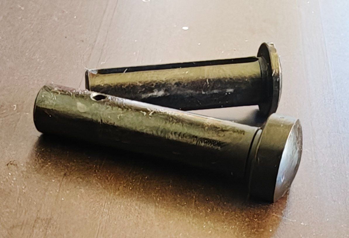 Tutti gli attrezzi: AR-15 Lower Receiver Take Down Pin Set - Komplett! Top! – Usato da Rüti ZH venduto da Sarah0406 1
