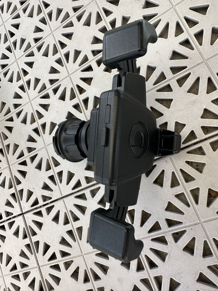 Staffe: Smart 453 Handyhalterung – Usato da Seuzach venduto da Kingman11 2