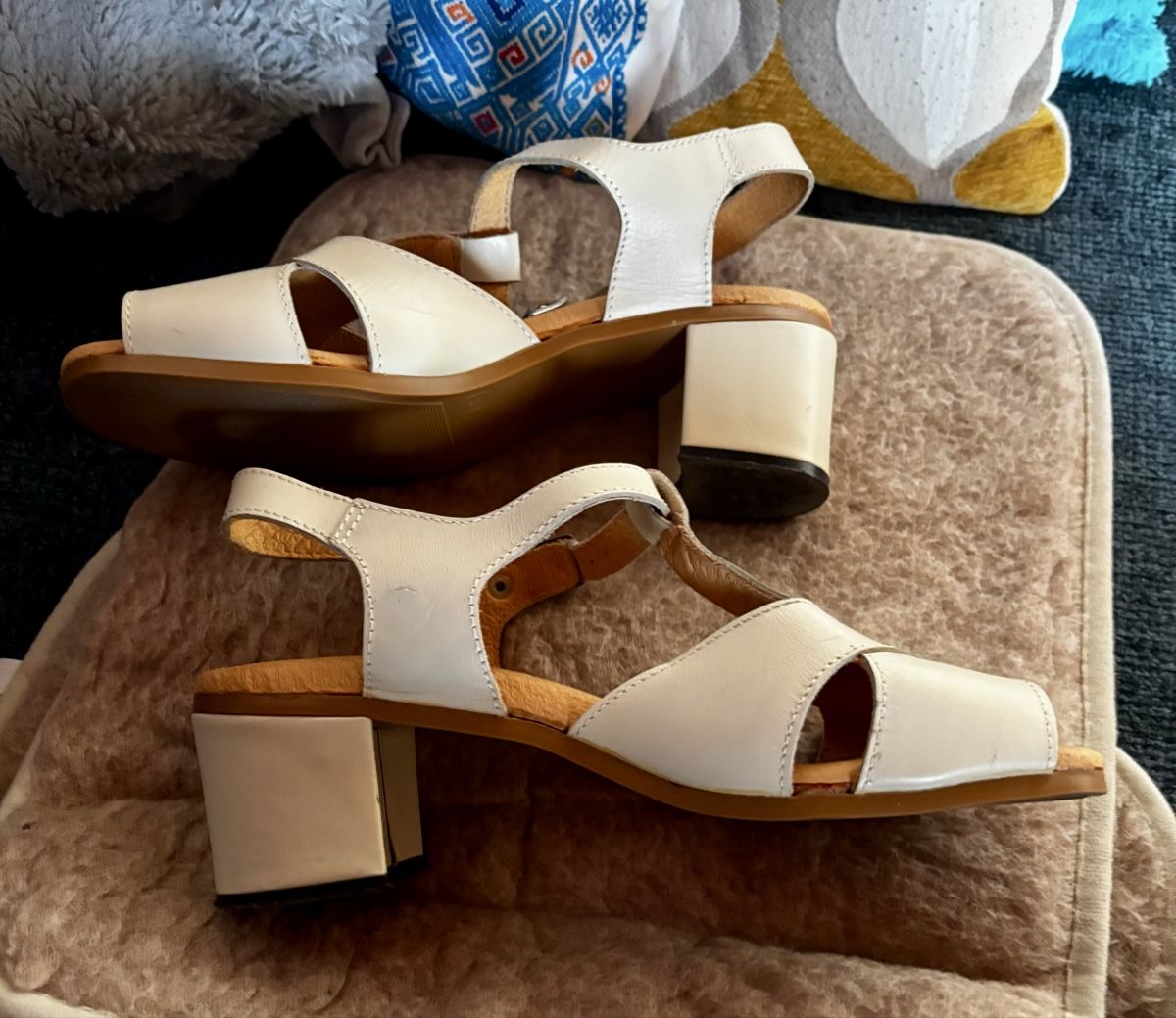 Damenschuhe: Paire de sandalettes – Neu (gemäss Beschreibung) aus Estavayer Le Lac von sico1260 7