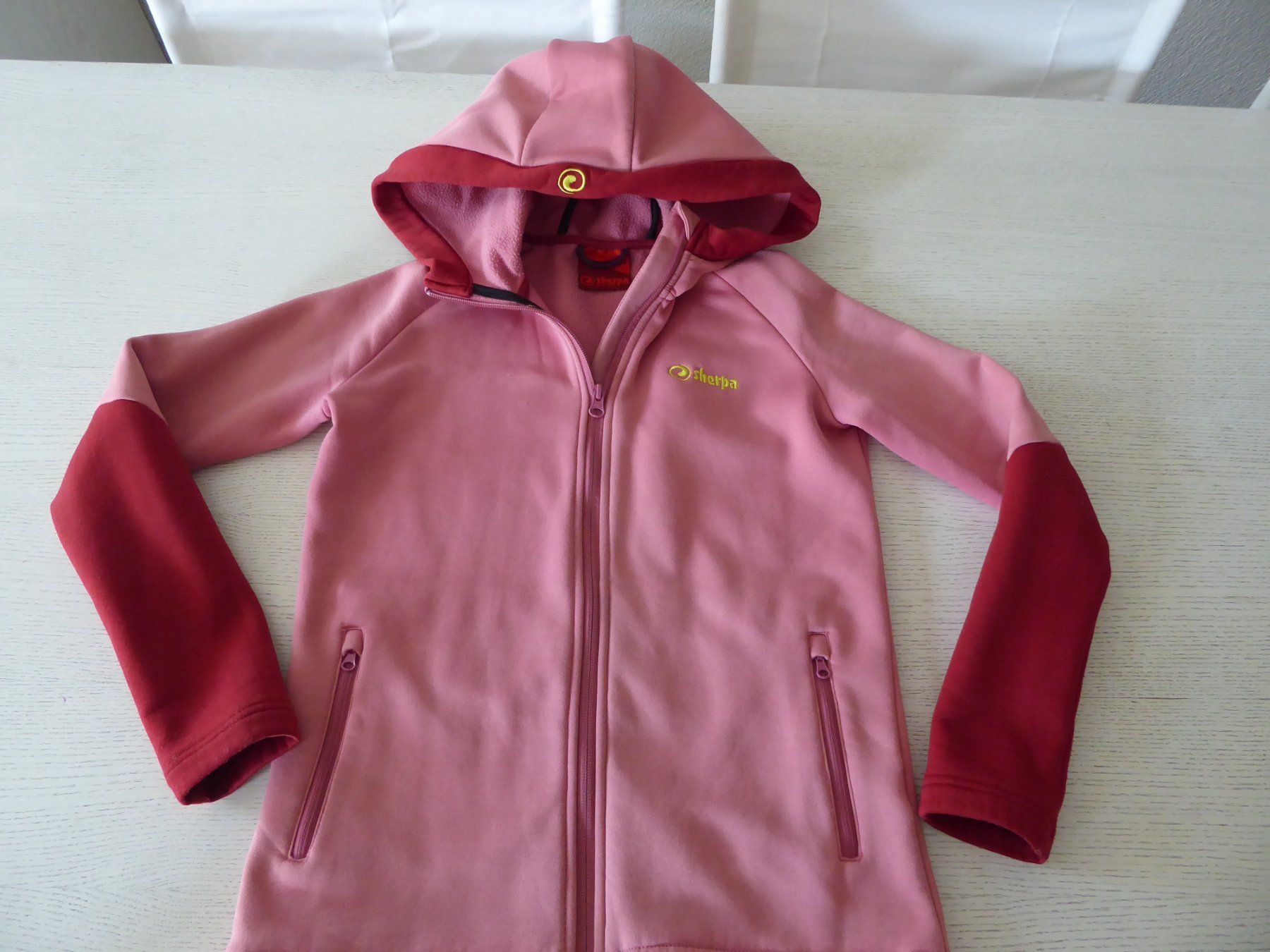 Sherpa Jacken & Mäntel: Sherpa Mädchen Softshelljacke Gr. 158/164 – Gebraucht aus Zürich von Sunflower.15 1