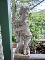 Dekorative Gartenskulptur Putto