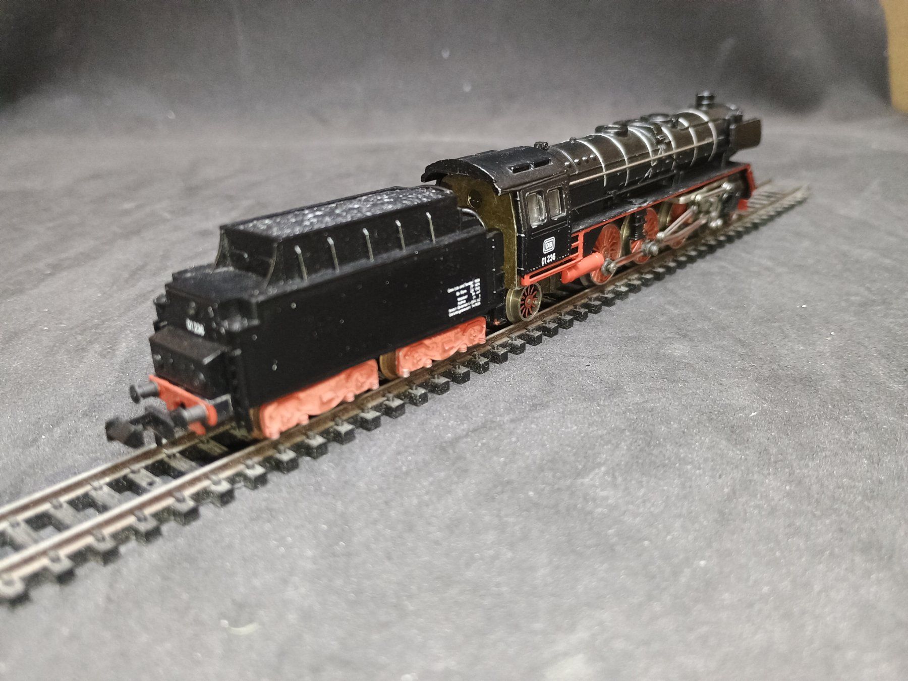 Trix Modellini di ferrovie: Spur N BR 01 Dampflok – Usato da Bätterkinden venduto da hobbycha 3