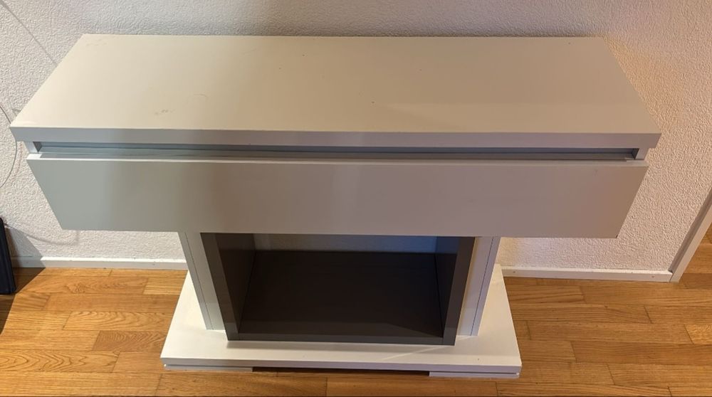 Kommoden: Sideboard in weissem Hochglanz – Gebraucht aus Hinwil von asa_6w7j 1