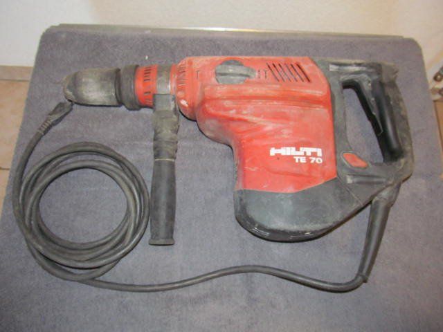 Hilti TE 70 (Defekt) in Hundwil für CHF 300 – mit Lieferung auf Ricardo ...