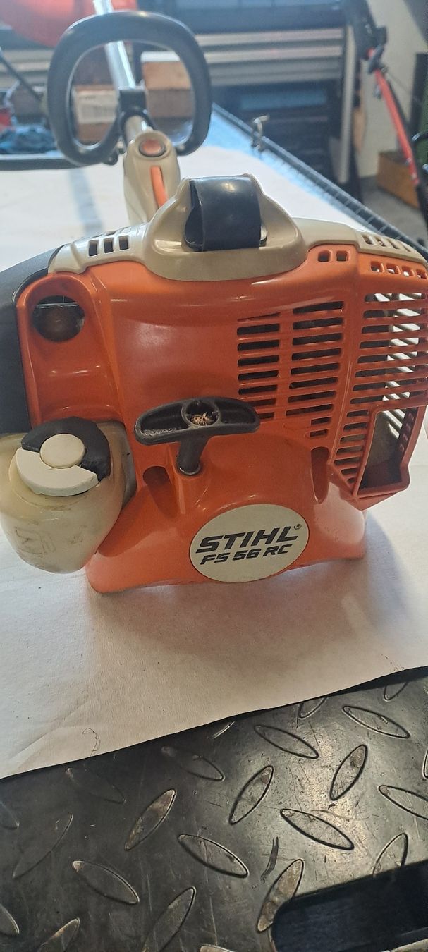 Stihl Rasenmäher: Stihl FS56R Rasentrimmer – Gebraucht aus Bilten von Zschweiz 4