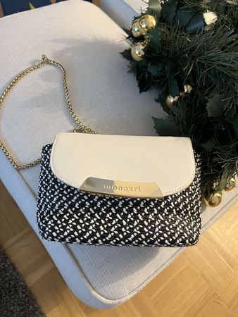MONNARI Handtasche, neuwertig, mit Goldkette, und Damenhemd