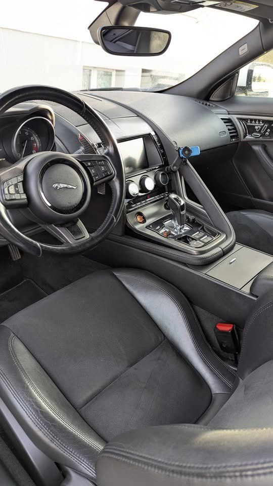 Jaguar Automobili: Jaguar f-type V6 S RWD – Usato da Bulle venduto da Xtimox 4