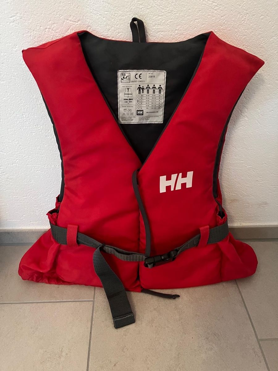 Helly Hansen Schwimmwesten: Helly Hansen Schwimmweste – Gebraucht aus Nänikon von aoe_22fy