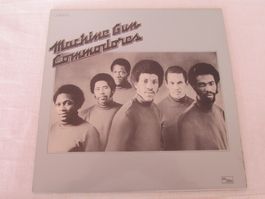 COMMODORES:    Machine Gun