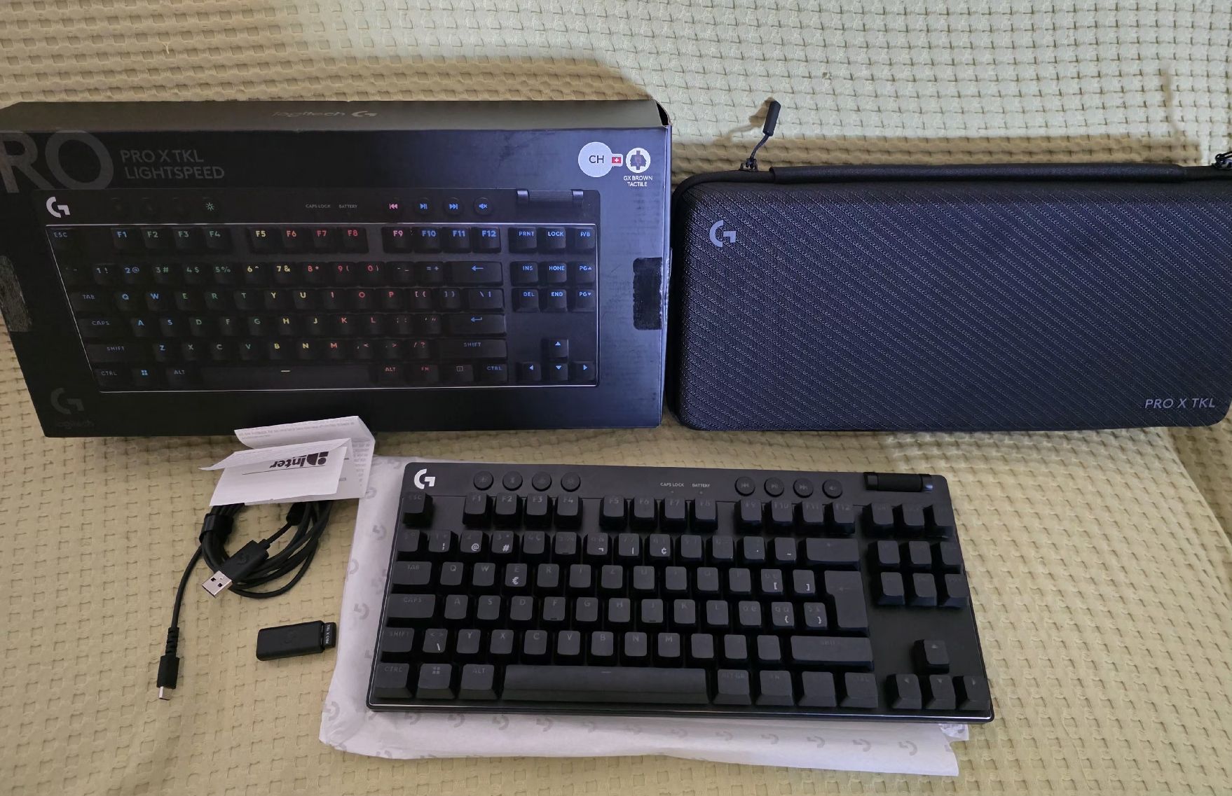 Logitech Tastiere: LOGITECH G PRO X TKL LIGHTSPEED – Nuovo (secondo la descrizione) da Basel venduto da Cod1987