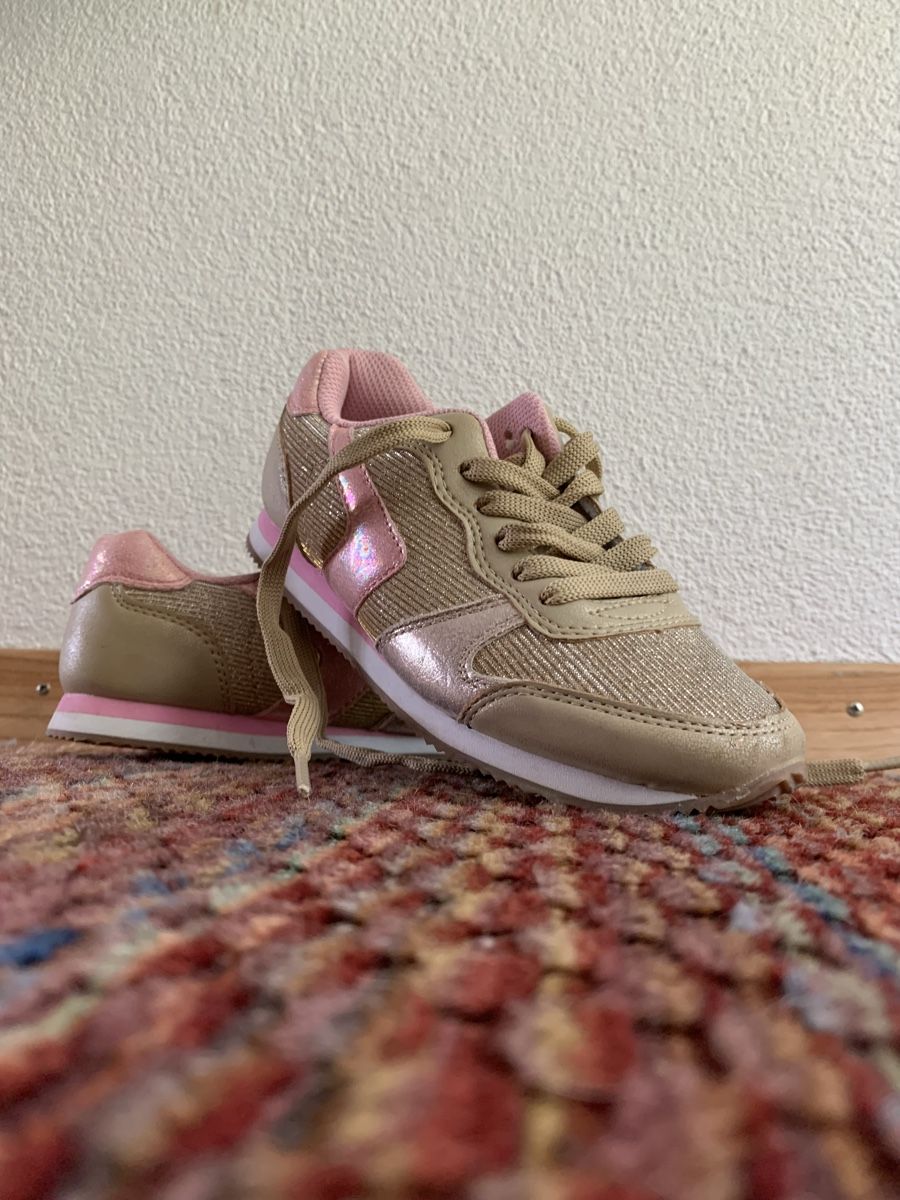 Scarpe per ragazze: Mädchen Turnschuhe Größe 32 – Nuovo (secondo la descrizione) da Aesch ZH venduto da Goonies_1