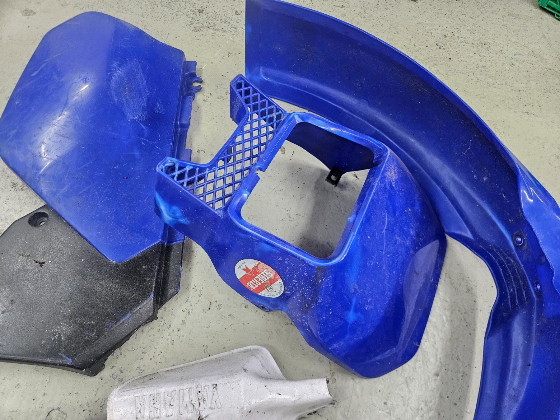 Yamaha Toutes les pièces détachées moto: Yamaha DT 125 Plastics Verkleidung – D'occasion à Mellingen par jea_hkf9 6