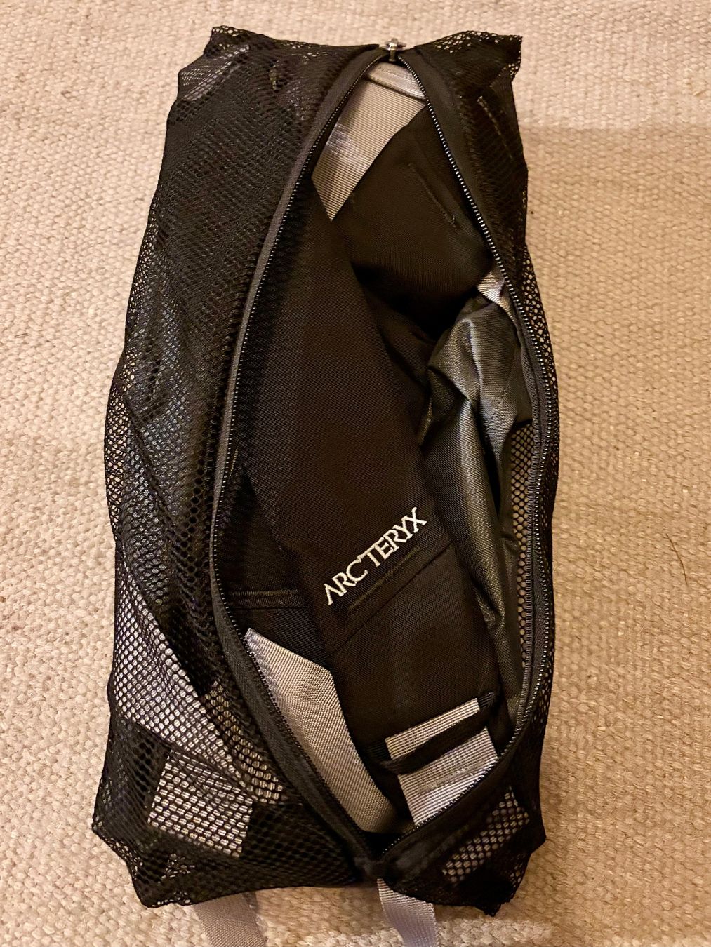 Arcteryx Borse: Arcteryx carrier Duffel 80 grau – Nuovo e nell'imballaggio originale da Frauenfeld venduto da Futewo19 1
