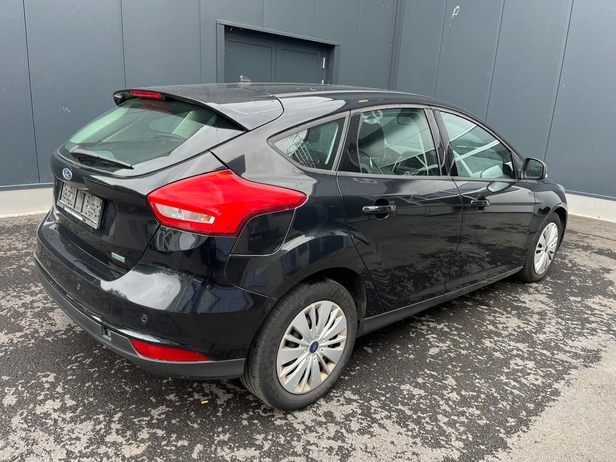 Ford Automobili: Ford Focus 1.0 – Usato da Wallbach venduto da SchnellAutomobile 2