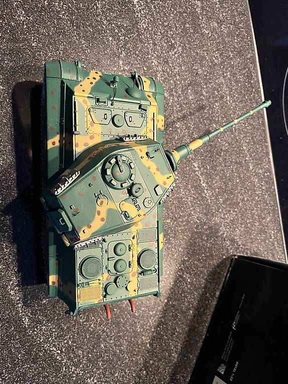 Kit di modellismo & Modellini statici: Panzer Königstiger Minichamps – Usato da Faulensee venduto da Neubi71 2