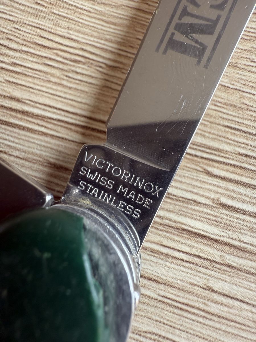 Victorinox Coltelli tascabile: Victorinox Sackmesser Grün mit Werbung – Usato da Wettingen venduto da Ni_la_lo 3