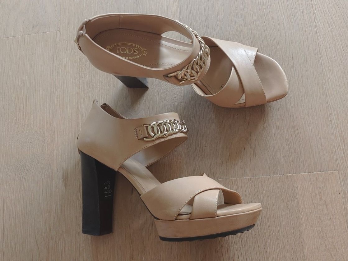 Tod'S Damenschuhe: Tod's Plateau Sandalen 40 – Gebraucht aus Meilen von Aphrodite87