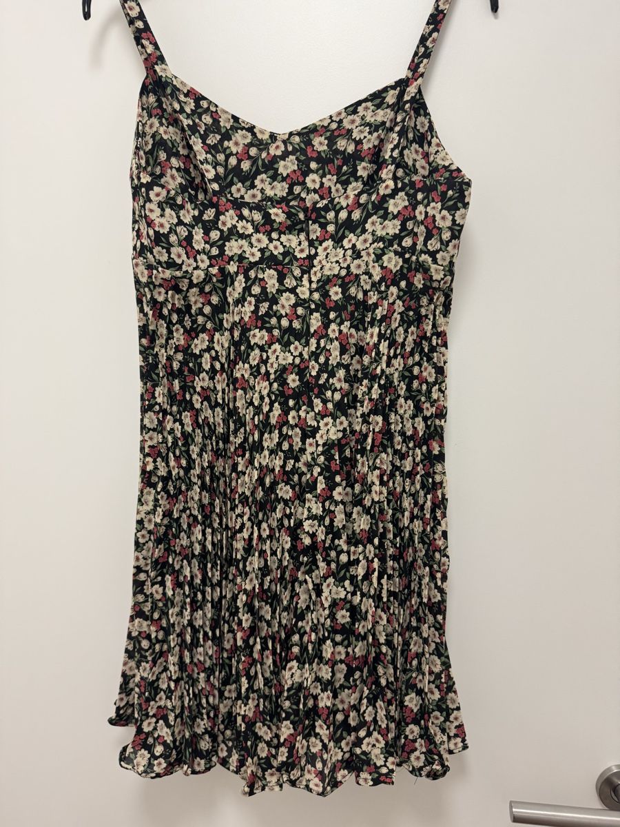 Kleider: Sommerkleid Gr. S – Neu (gemäss Beschreibung) aus Haldenstein von nicB74 3