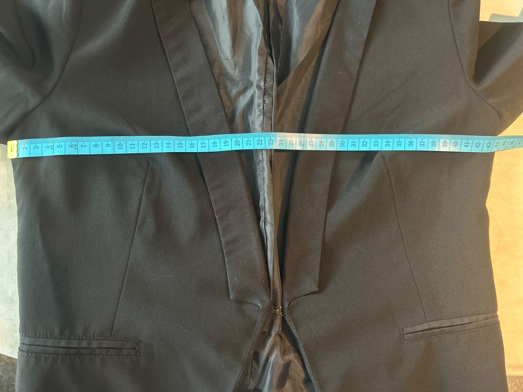 Giacche: Kurzer Blazer, Grösse M, schwarz – Usato da Erlinsbach SO venduto da hallon480 2