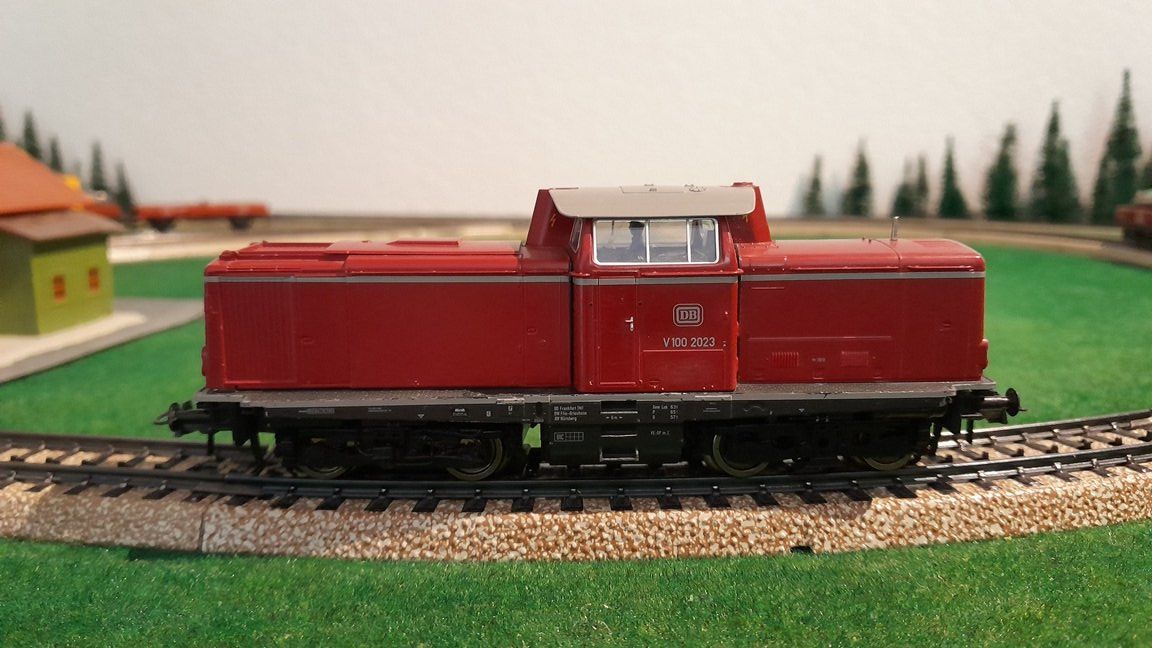 Märklin Modellini di ferrovie: Eisenbahnanlage Märklin H0 – Usato da Böckten venduto da Glevum 2