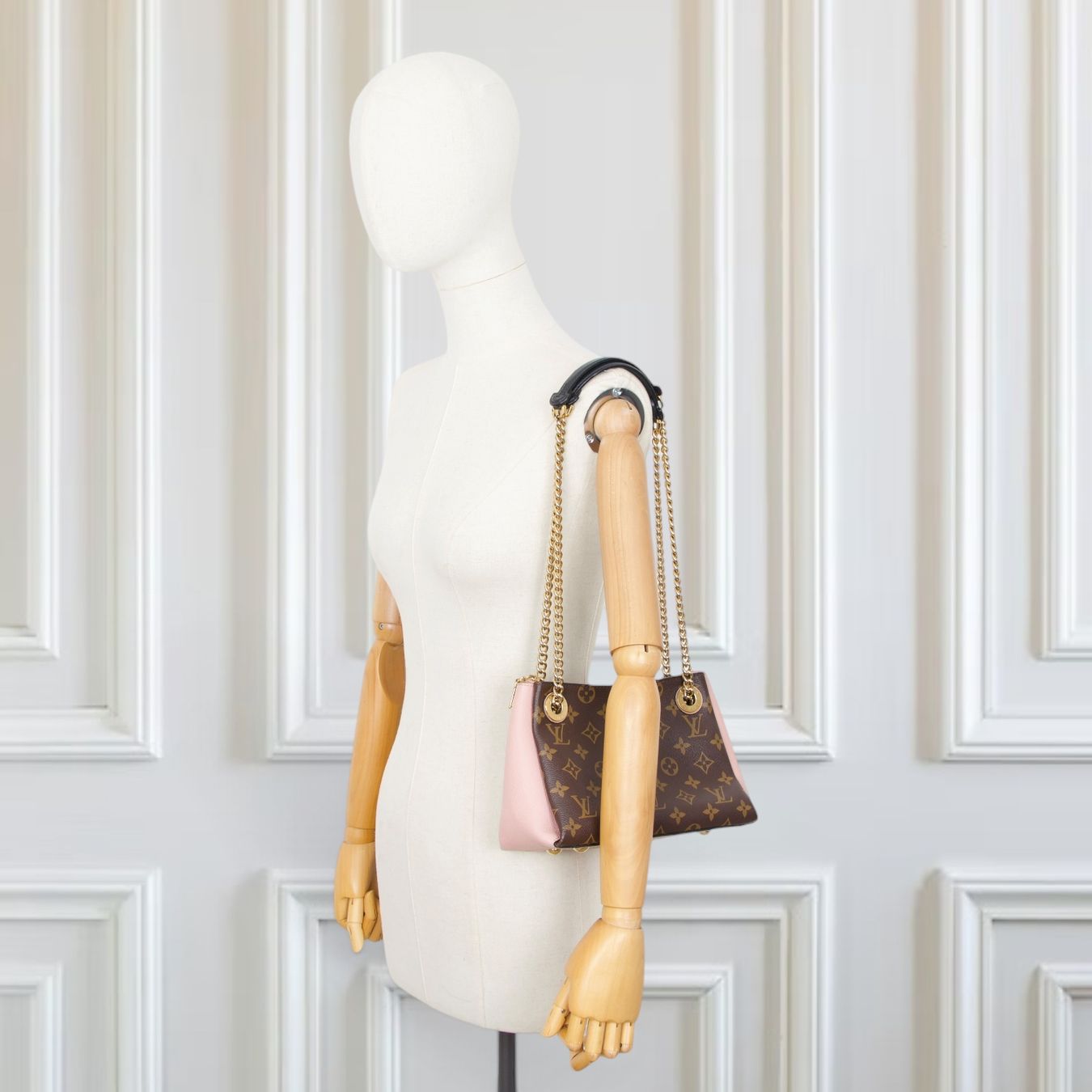 Louis Vuitton Taschen für Damen: Louis Vuitton Surenne BB Monogram Magnolia – Gebraucht aus Binningen von Designerlabels 1