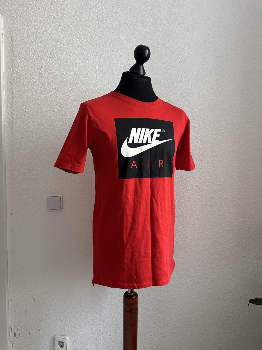 Nike T-shirts: Nike Tshirt – Neuf (Voir description) à Luzern par muh_22qq 1