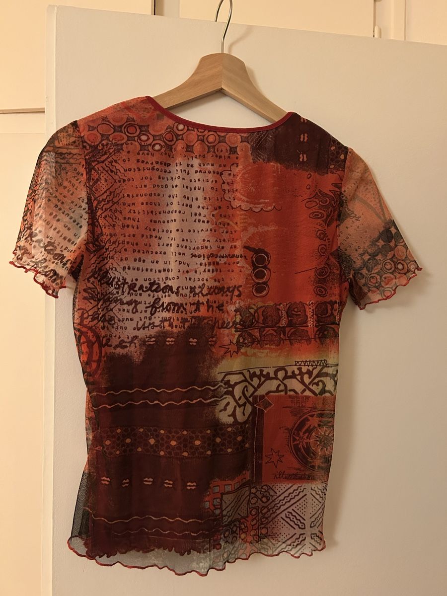 T-shirt: Y2K Shirt – Usato da Zürich venduto da ori_9dcy 5