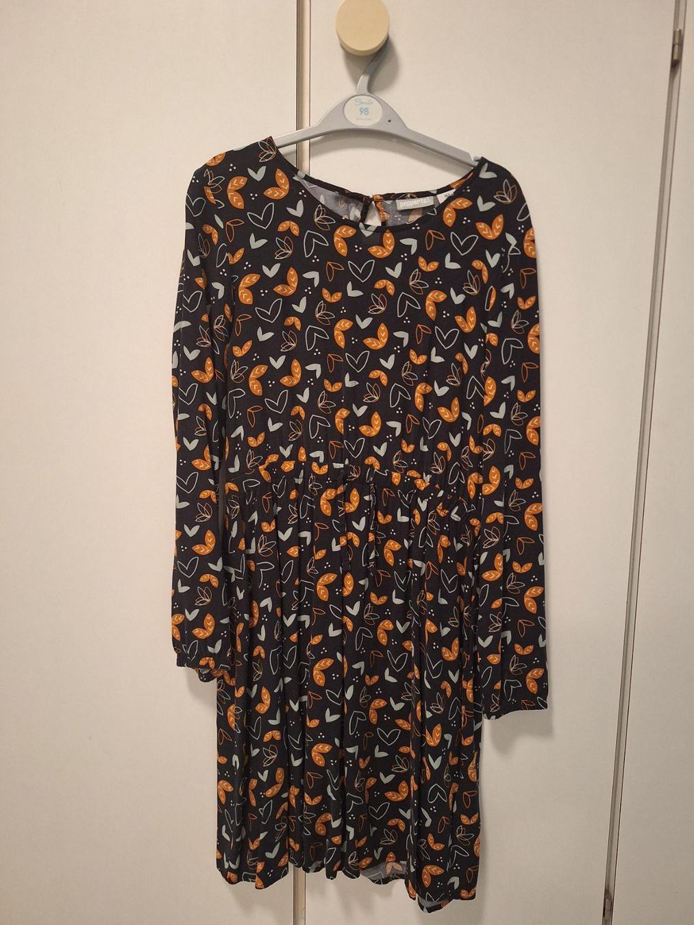 Vestiti & Gonne: Schönes Herbstkleid mit Muster, Gr 36 – Usato da Biberist venduto da rospel