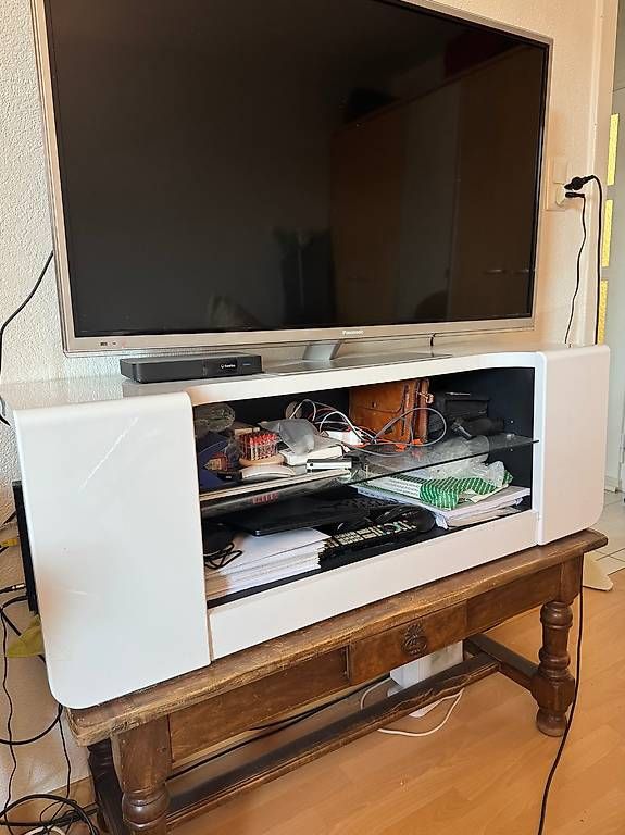 Mobili TV: Meuble télé  – Usato da neuchatel venduto da murcao
