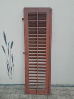 alter Fensterladen Holzladen Jalousie aus Holz
