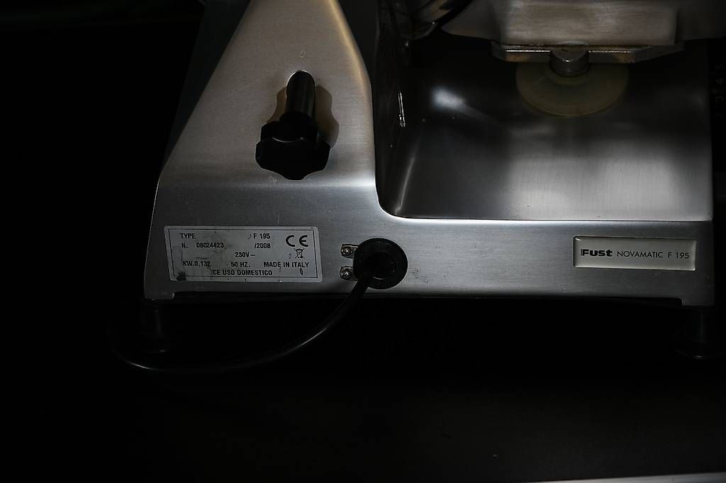 Fust Küchengeräte: Aufschnittmaschine Novamatic – Gebraucht aus Frauenfeld von Mr.Primo 3