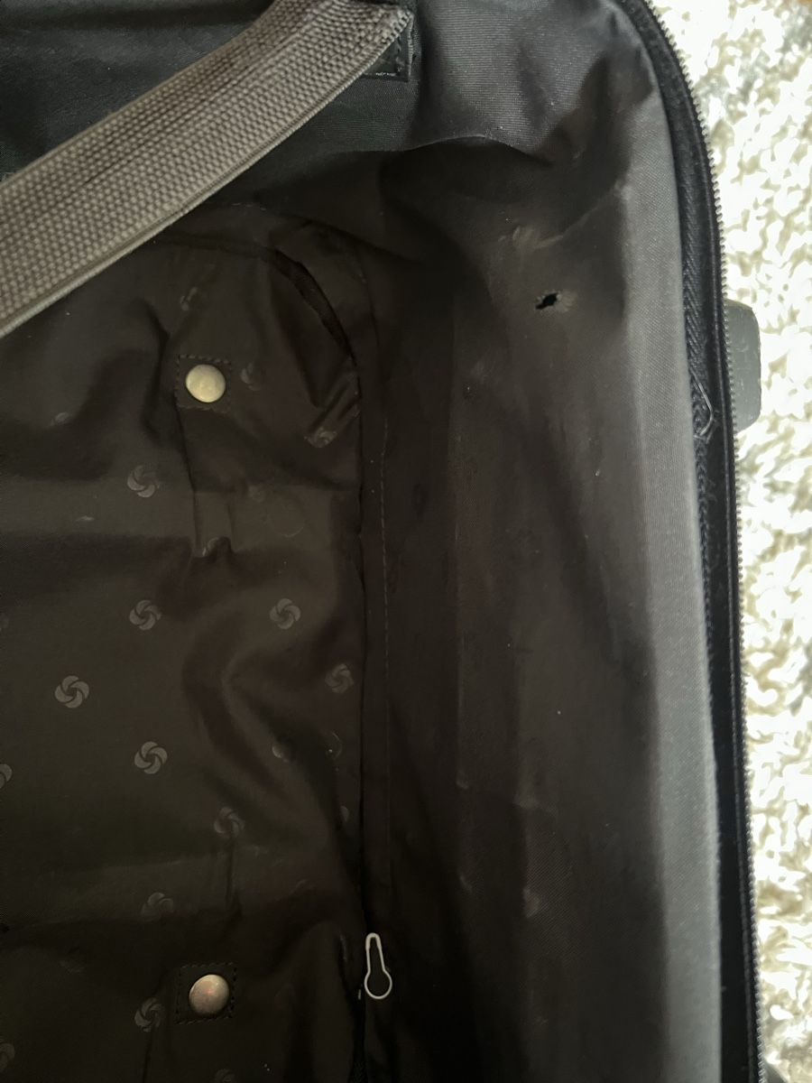 Samsonite Valigie: Samsonite Red Luggage -  55x35x19 – Usato da Horgen venduto da CarmenRL 7