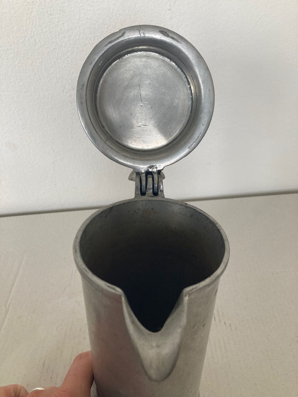 Carafes: Schöne antike Kanne – D'occasion à Basel par holunder76 1
