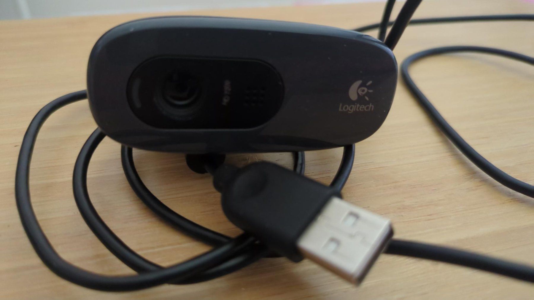 Logitech Webcams: Logitech HD 720p USB Webcam - mit Kabel – Neu (gemäss Beschreibung) aus Zuerich von vir_66fd 1