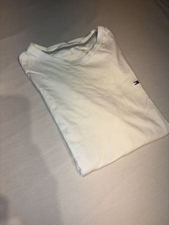 Tommy Hilfiger White Basic T-Shirt