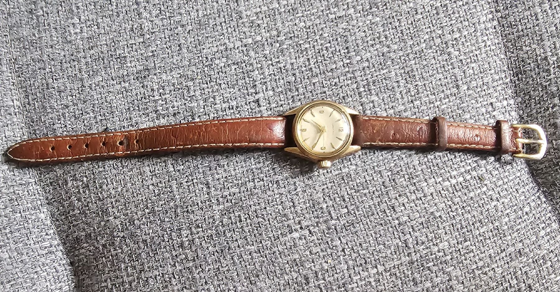 Certina Orologi: Certina vintage boîtier doré  – Difettoso da Genève venduto da Fresko01 2