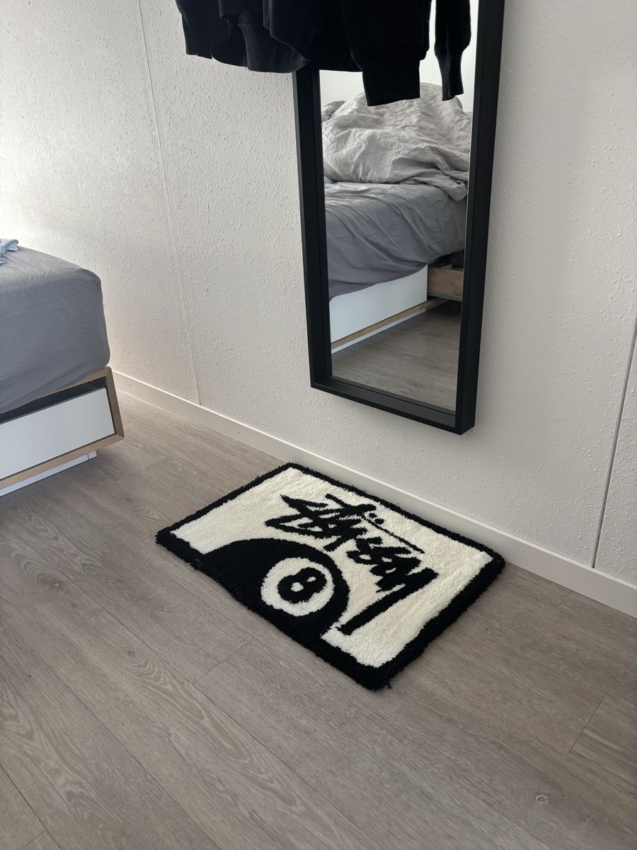 Tappeti: Stüssy Rug handmade – Usato da Münchenbuchsee venduto da Leda53