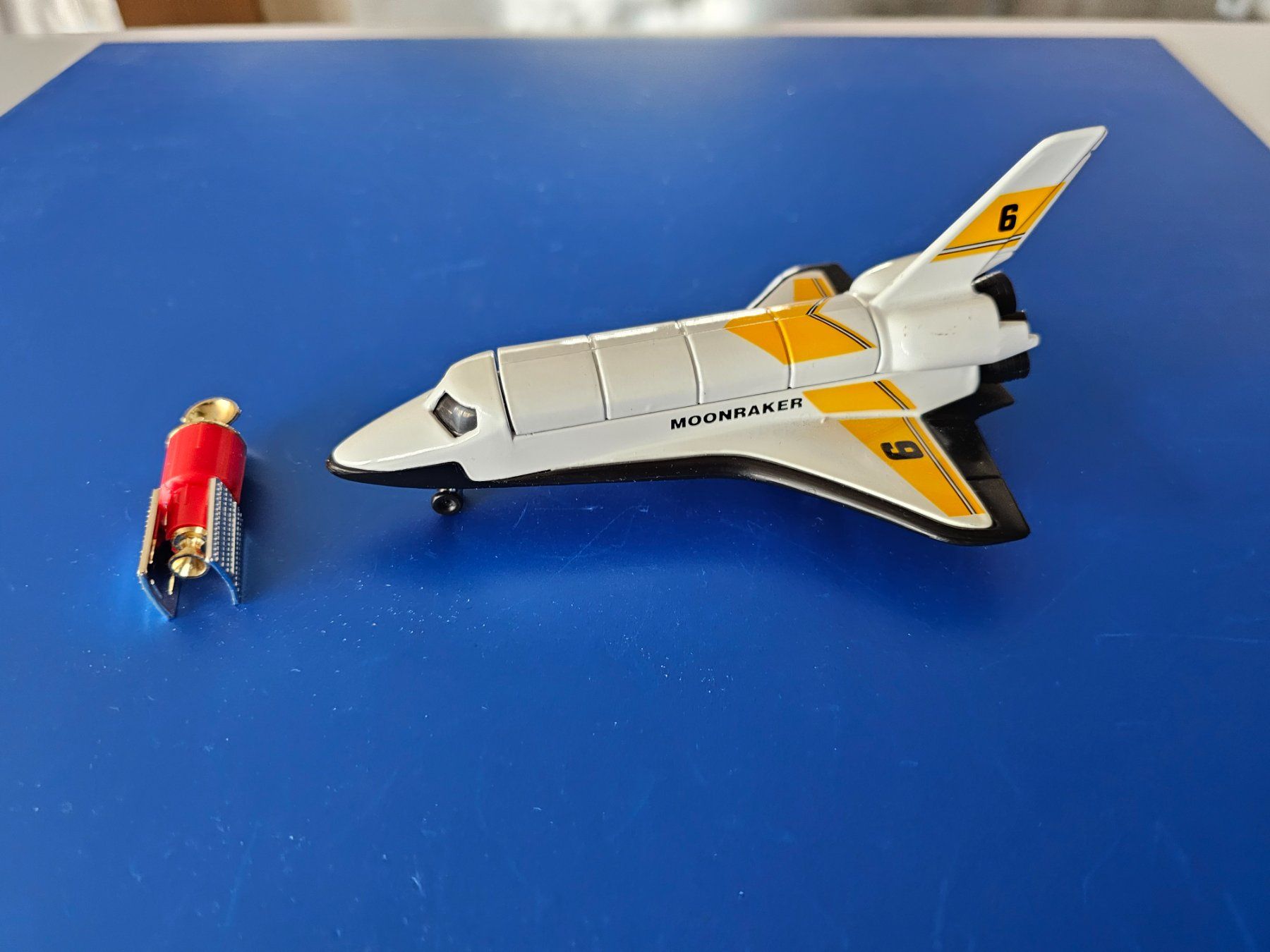 Corgi Toys Modellautos: CORGI TOYS SPACE SHUTTLE MOONRAKER – Gebraucht aus Ermatingen von Monaco1215
