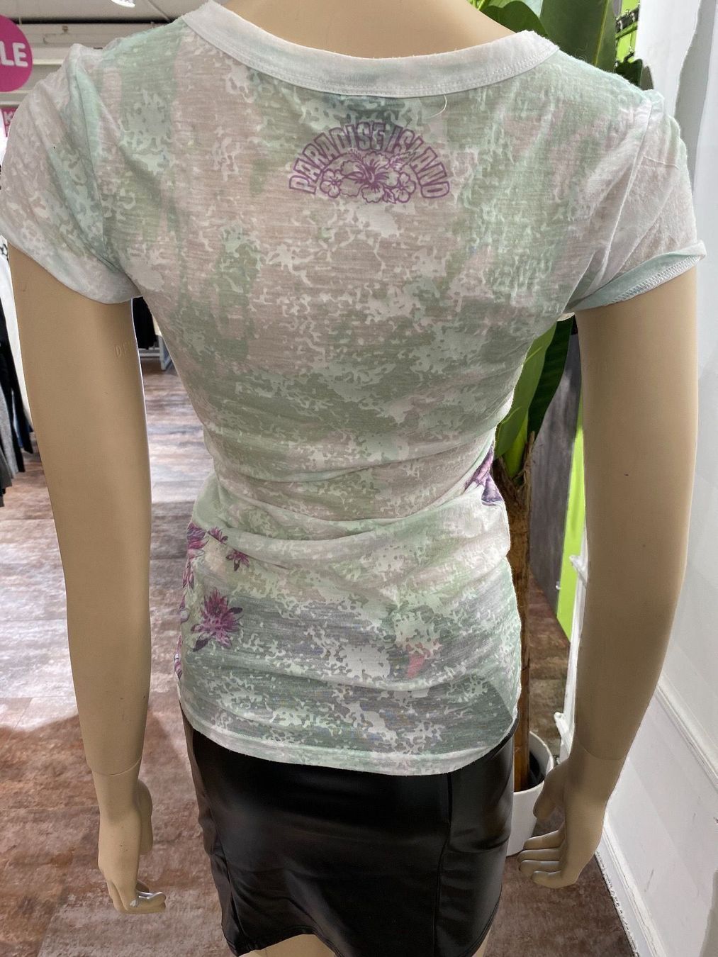 T-shirt: T‘shirt – Usato da Langenthal venduto da flower101 3