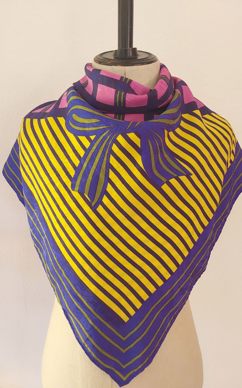 Foulard & Sciarpe: Seidenfoulard quadratisch – Usato da Köniz venduto da scopello12 2