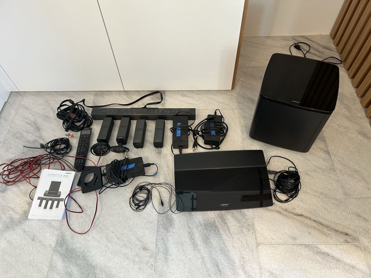 Bose Home Cinema: Bose Lifestyle 650 home entertainment system – Usato da Zürich venduto da ista_0110